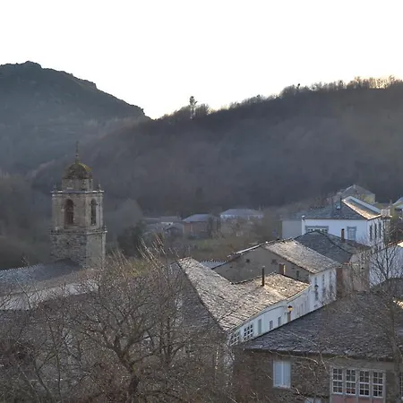 招待所 Lemos 特里亚卡斯特拉