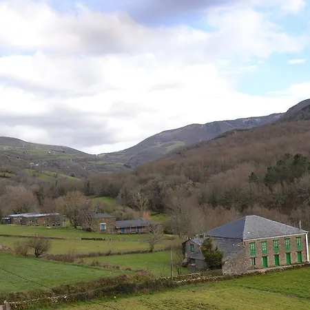 招待所 Lemos 特里亚卡斯特拉